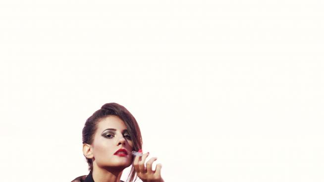 Характеристиките на лошото момиче, които всеки мъж обожава