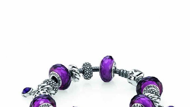 Гривната Pandora: Всяка жена има история, която да разкаже