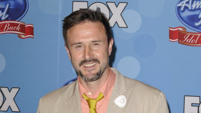 Дейвид Аркет скъса с гаджето си