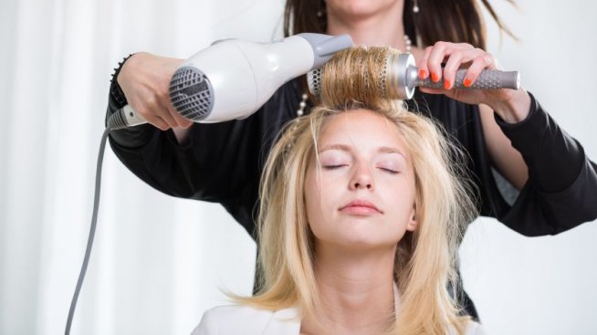 Какво трябва да кажете на фризьора си преди подстригване