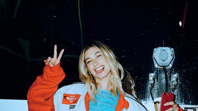 Хейли Бийбър търси сватбени агенции