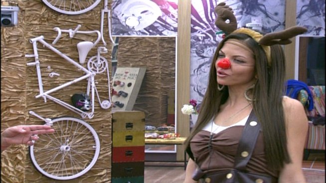 Райна се сдоби с рога