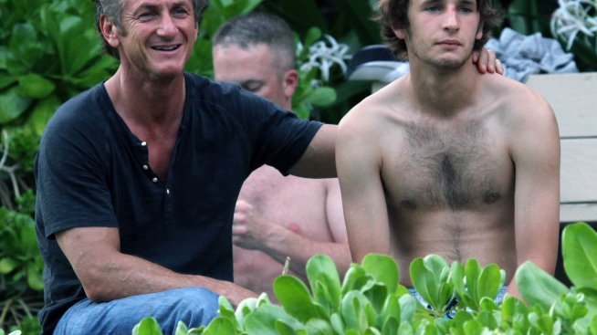 Синът на Шон Пен е наследил буйния нрав на баща си