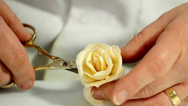 Кралска сватба с две торти