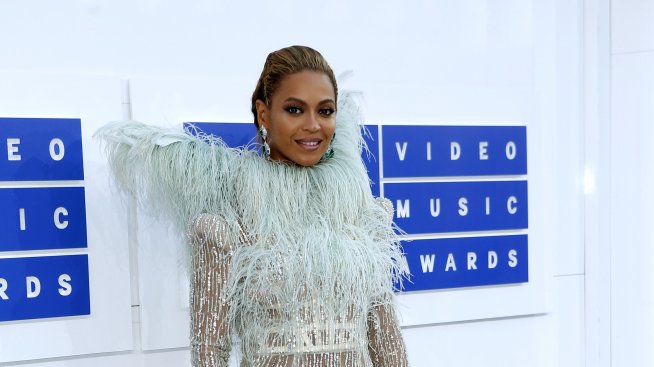 Бионсе разкри интимни части от тялото си