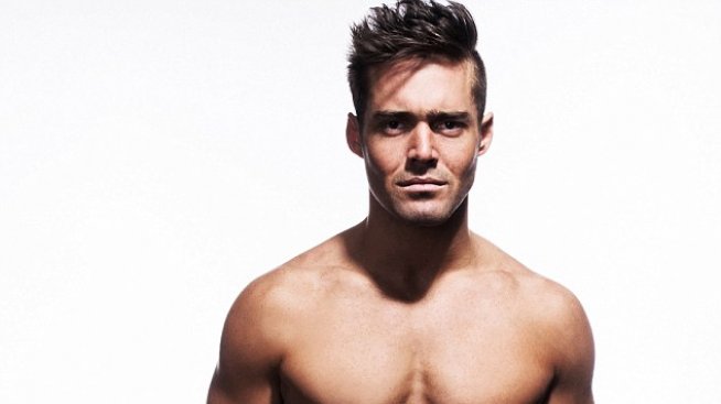 Спенсър Матюс разкрива тайната на супер тялото си