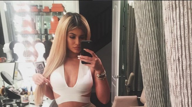 Кайли Дженър отново смени прическата