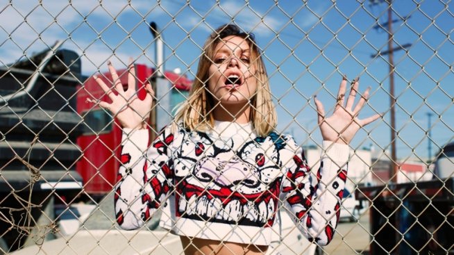 Ванеса Хъджинс: Късам с гаджетата си преди те да скъсат с мен