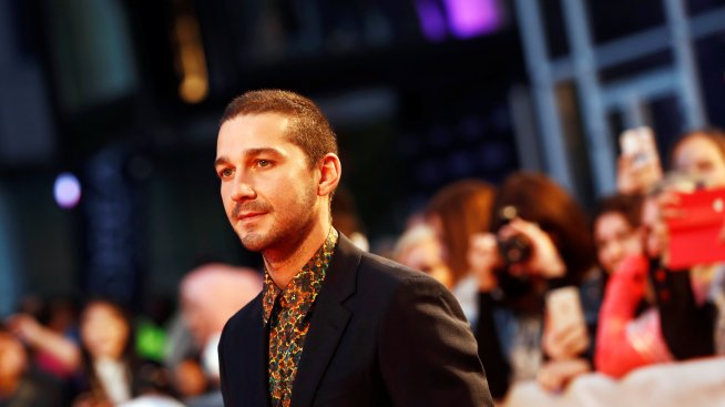 Звездата от „Трансформърс“ Шиа Лабьоф  остана без гадже