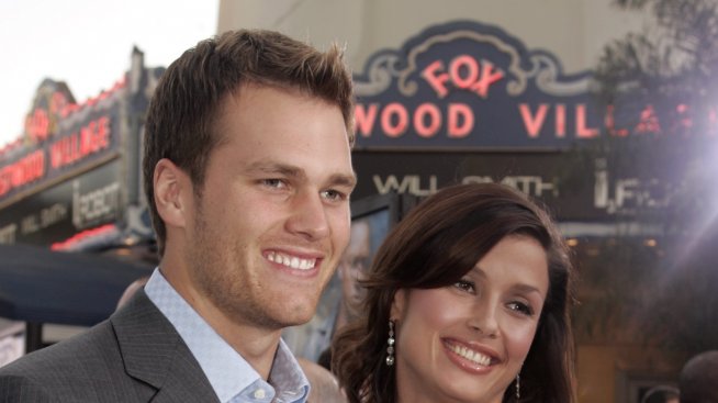 Красиви, бременни и изоставени