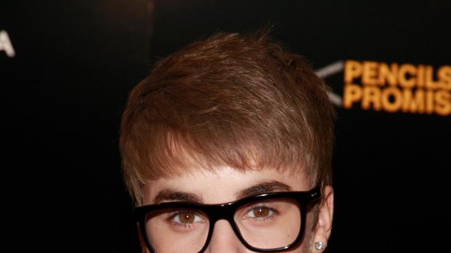 Бийбър с отличие в родината си