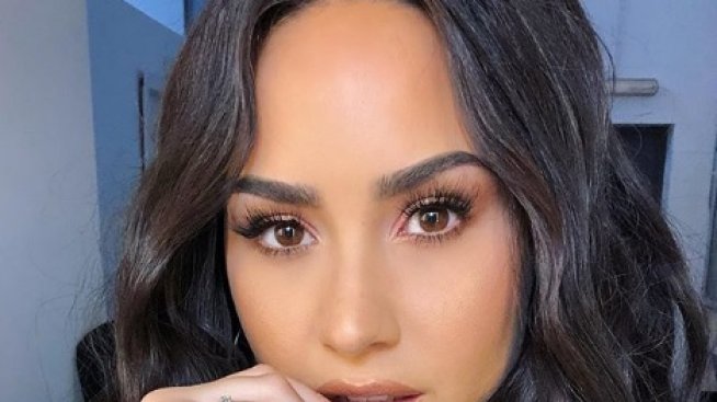 Бившият на Деми Ловато я посети в болницата