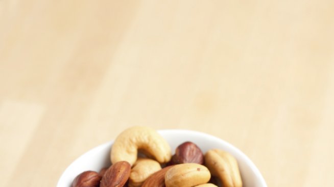 Защо ядките наистина са суперхрана