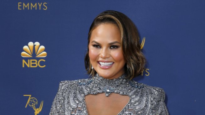 Криси Тейгън си сложи ботокс срещу изпотяване