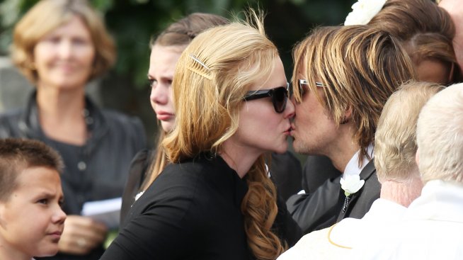 Никол Кидман чака близнаци?