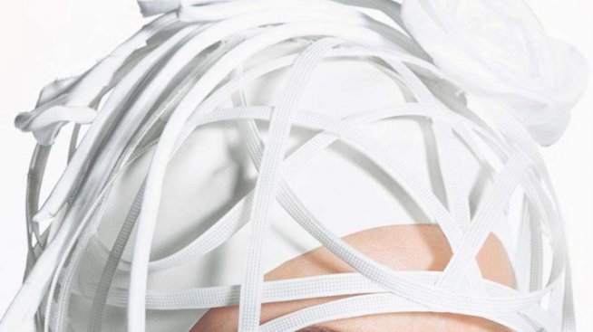 Сватбеният сезон: Кара Делевин и модерната булка