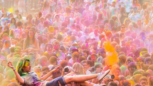 Холи – фестивал на цветовете