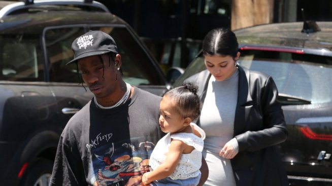 Кайли Дженър е бременна с второ?