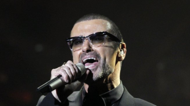 Джордж Майкъл се гордее с белег след операция