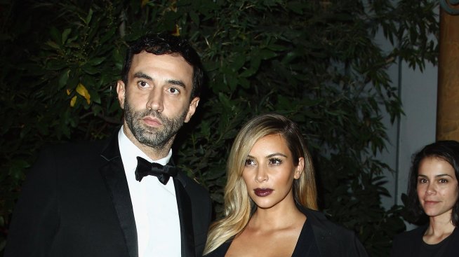 Деколтетата стават все по-провокативни