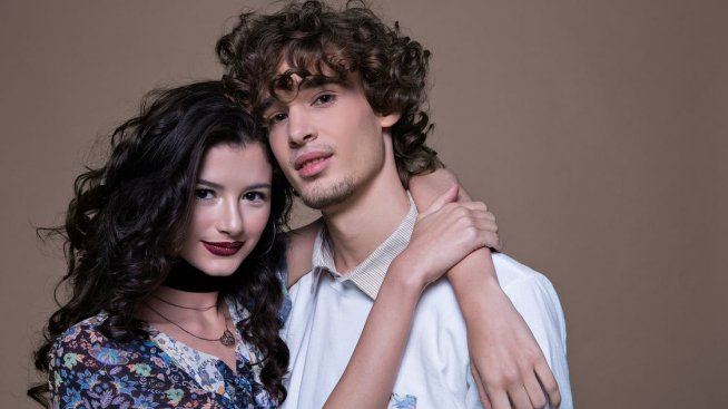 Прегръдката с лявата ръка – по-истинска от тази с дясната