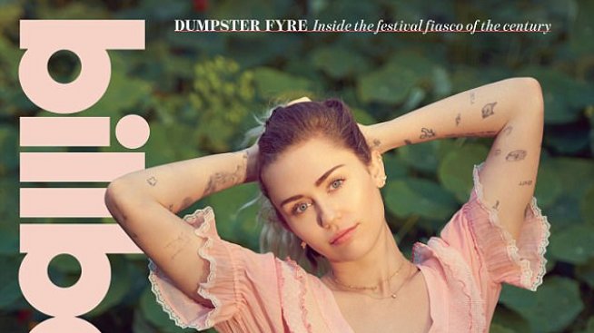 Майли отказа тревата, възпя любовта си с Лиъм