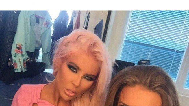 Андреа направи дует с румънската певица Отилия