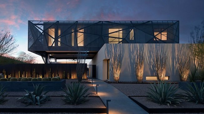 Модерна къща в пустинята