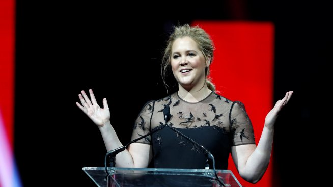 Чар или бедствие: Ейми Шумър с помпата за кърма