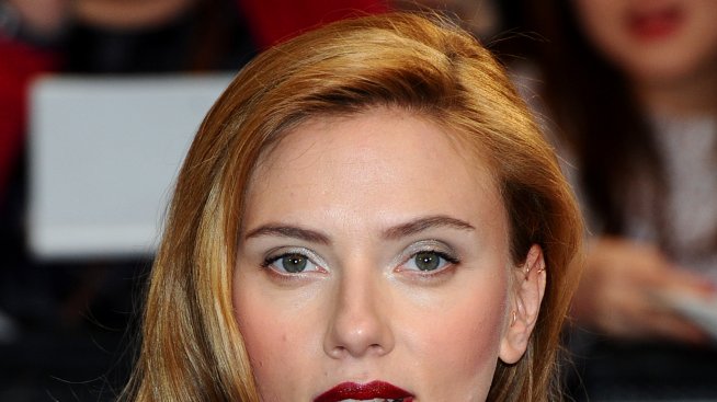 Скарлет Йохансон се връща в Лос Анджелис