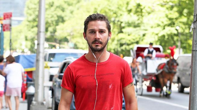 Шая Лебьоф отказва алкохола заради Брад Пит