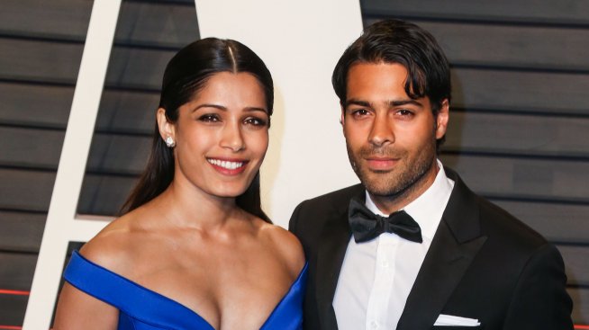 Фрида Пинто се хвана с играч на поло