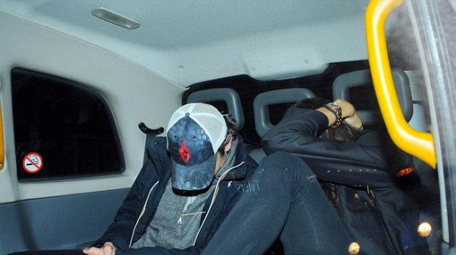 Брадли Купър и Ирина Шейк още крият, че са двойка