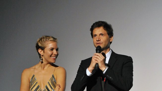 Сиена Милър залюби режисьор