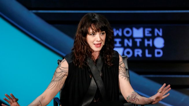 Контра: Азия Ардженто обвини Бенет в сексуално насилие