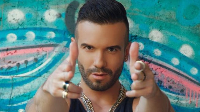 Колата на Крум изгоря, докато блъскал във фитнес