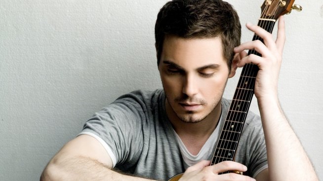 Подготвят грандиозна сцена за Михалис Хаджиянис