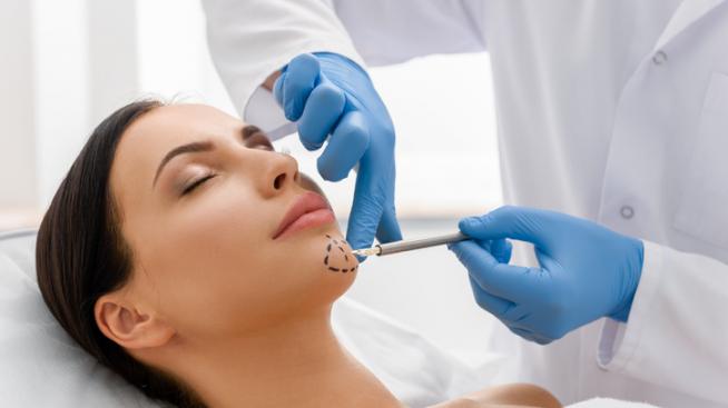 Тенденция: Все по-млади българи се подлагат на пластични интервенции