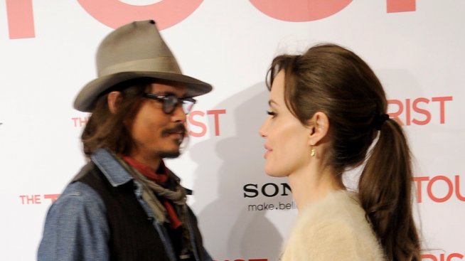 Джоли предупреди Джони Деп да не се жени за Амбър Хърд