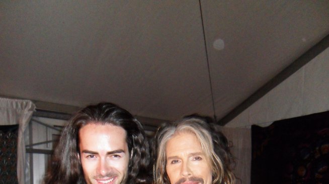 Стивън Тайлър пожела да бъде гримиран от българин