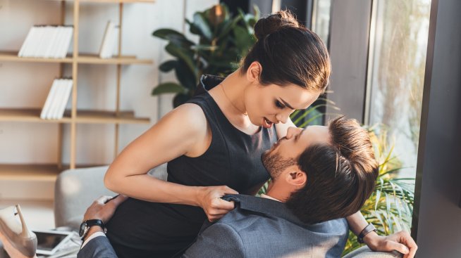 Според зодията: Какъв е стилът ви на ухажване?