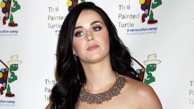 Кейти Пери продава последния спомен от проваления си брак