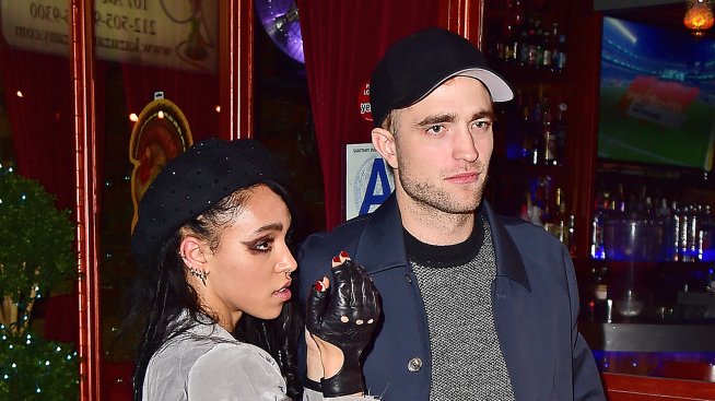 Робърт Патинсън би представил FKA twigs на Кристен Стюарт