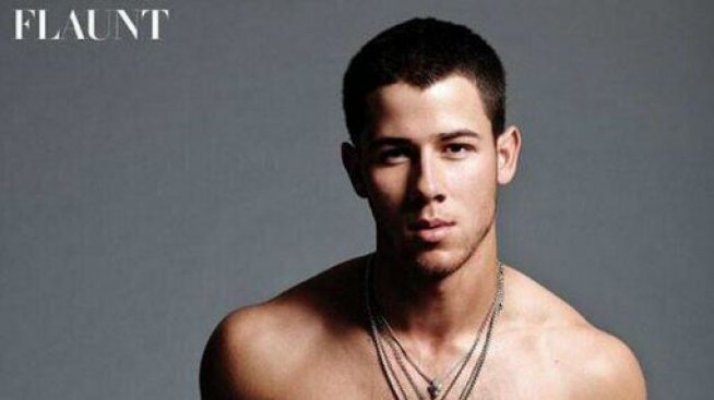 Ник Джонас се разголи