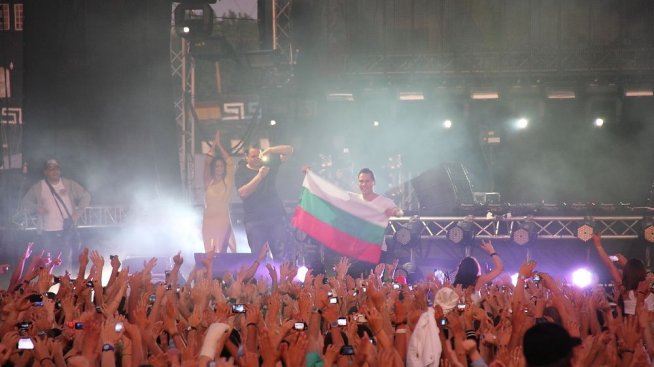 10 000 откриха Solar Summer Festival с Tiesto