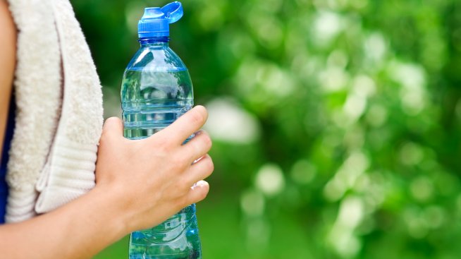 Каква е трайността на бутилираната вода?