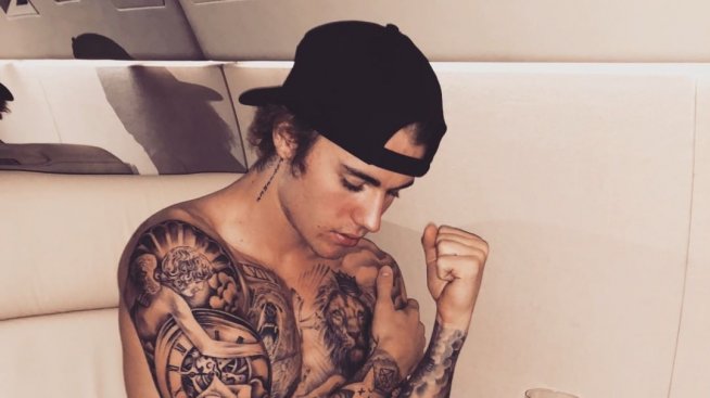 След месеци застой: Бийбър отново на сцена