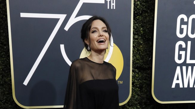 Дъщерята на Джоли претърпя инцидент със сноуборд