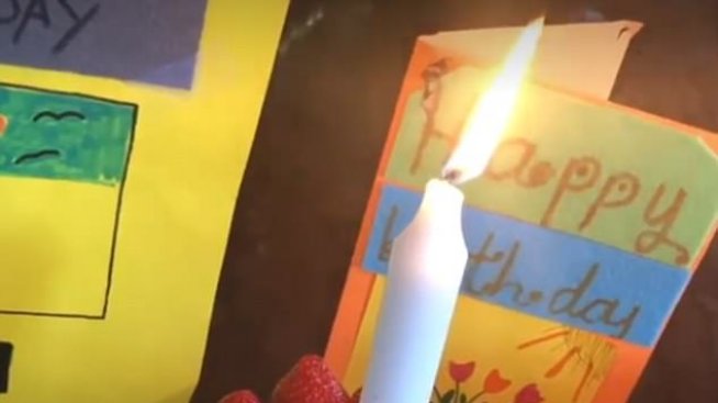 Фенове оплюха жалката торта на Виктория Бекъм