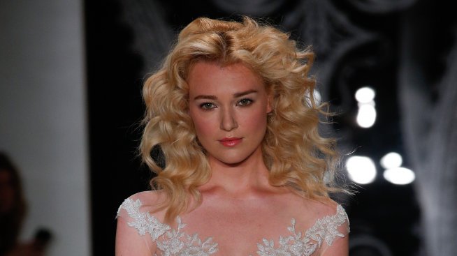 Късите дължини превзеха и булчинската мода